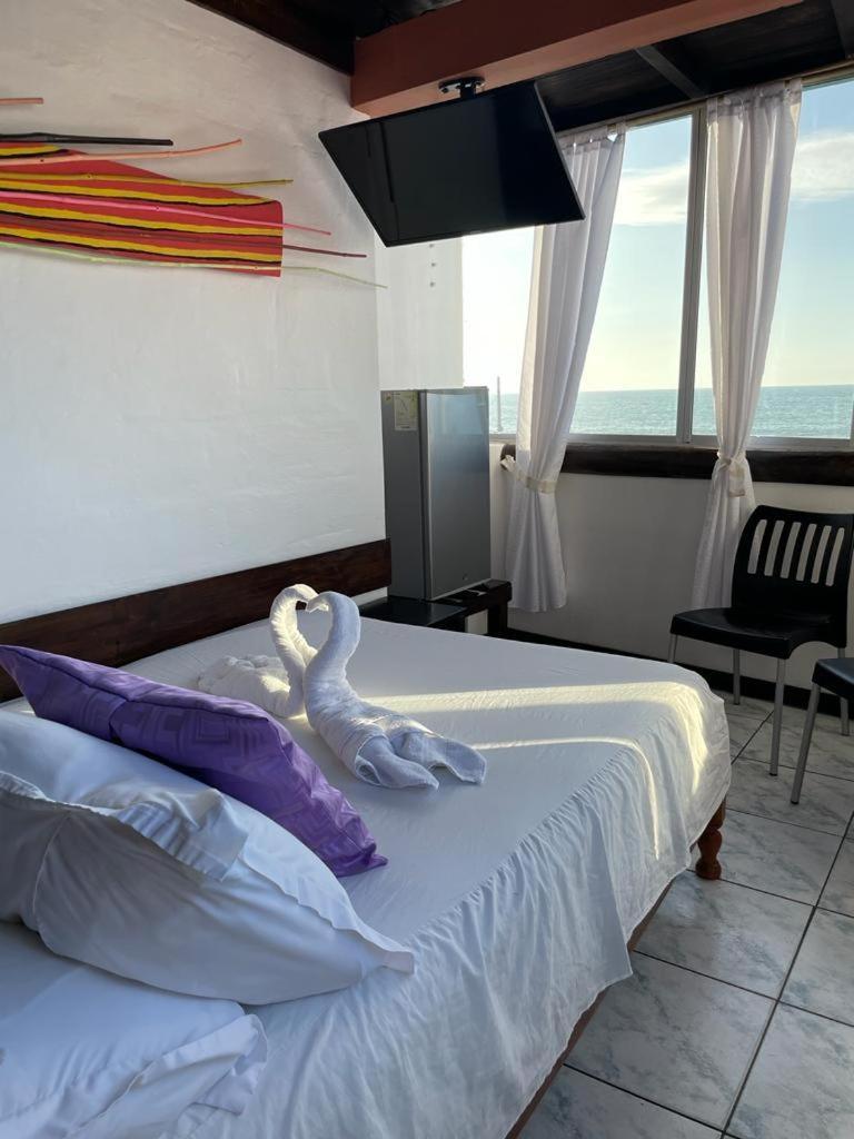 Hotel La Barca Atacames Exteriör bild
