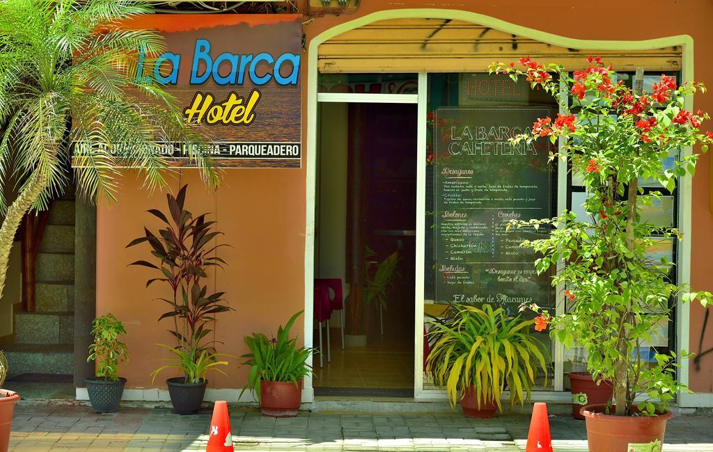 Hotel La Barca Atacames Exteriör bild